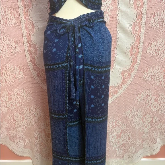 World Hawaiian Fashions Indigo Batik Set - Picture 7 of 13